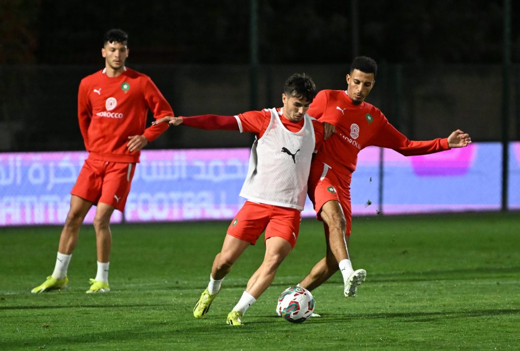 أجرى المنتخب الوطني يومه الاربعاء 20 مارس 2024 حصتين تدريبيتين استعدادا للمباراة التي ستجمعه بعد غد الجمعة بالمنتخب الانغولي بداية من الساعة العاشرة ليلا بالملعب الكبير باكادير.