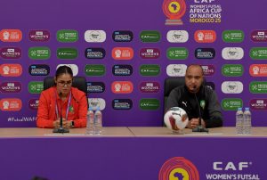 عقد السيد عادل السايح، مدرب المنتخب الوطني النسوي لكرة القدم داخل القاعة، ندوة صحفية يوه الإثنين 21 أبريل 2025، بقصر الرياضات التابع للمجمع الرياضي الأمير مولاي عبد الله بالرباط، وذلك عشية انطلاق نهائيات كأس إفريقيا للأمم داخل القاعة، التي يحتضنها المغرب في الفترة ما بين 22 و30 أبريل الجاري.