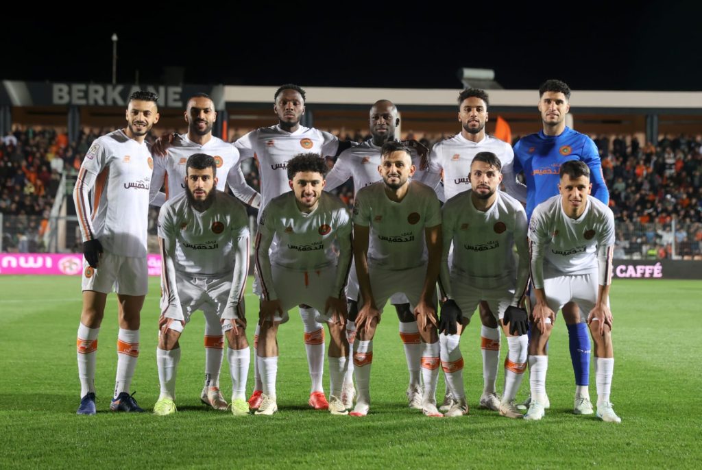 توج فريق نهضة بركان
