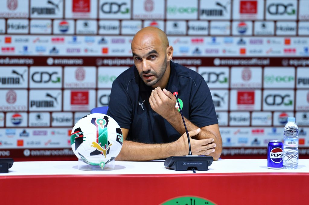 يعقد السيد وليد الركراكي