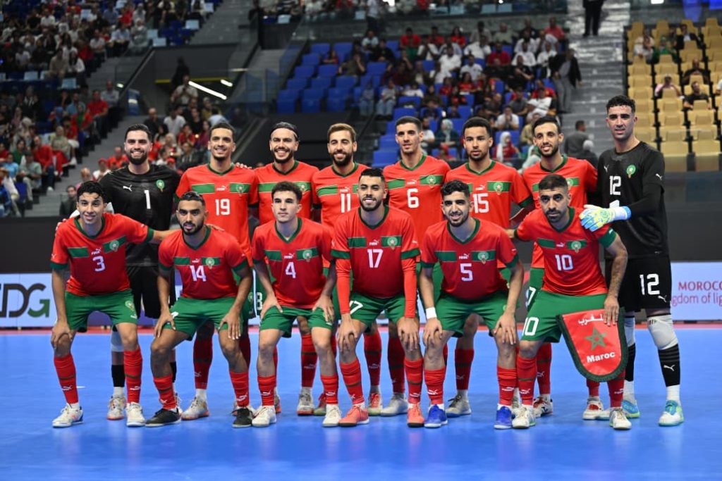 فاز المنتخب الوطني الكرة القدم داخل القاعة على نظيره الإسباني بنتيجة أربعة أهداف مقابل هدفين، في المباراة الودية التي أُجريت يوم الأحد 19 أكتوبر 2025 بقاعة ملعب الأمير مولاي عبد الله بمدينة الرباط. وسجل أهداف أسود النخبة الوطنية كلٌّ من سفيان الشعراوي (هدفان)، وسفيان المسرار، وإسماعيل أمزال.