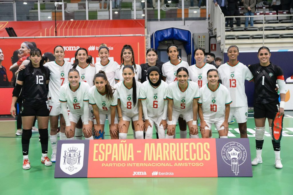 انهزم المنتخب الوطني النسوي لكرة القدم داخل القاعة أمام نظيره الإسباني بنتيجة 8-1، في مباراة ودية أقيمت بإسبانيا، وذلك في إطار استعداداته لكأس العالم النسوية التي ستقام في الفلبين سنة 2025.