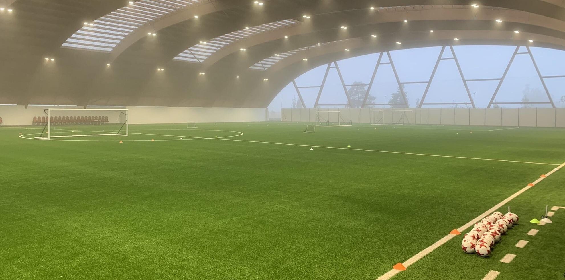 مركب محمد السادس لكرة القدم.. "القلب النابض لكرة القدم الإفريقية" (وسيلة إعلام إيطالية)