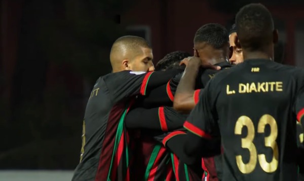 مؤجل الدورة 9 من البطولة الوطنية الاحترافية (إنوي ) لكرة القدم.. كلاسيكو الوداد والجيش الملكي يخطف الأضواء