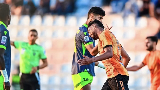 نهضة بركان يفوز على اتحاد تواركة (4-3)