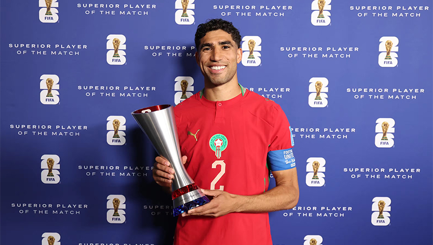 تتويج أشرف حكيمي بجائزة "أفضل لاعب" في مباراة المغرب و هايتي