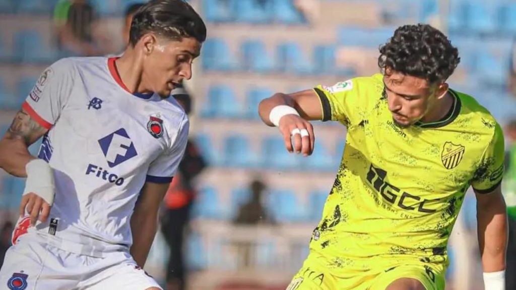 المغرب الفاسي يفوز على مضيفه أولمبيك آسفي (2-1)