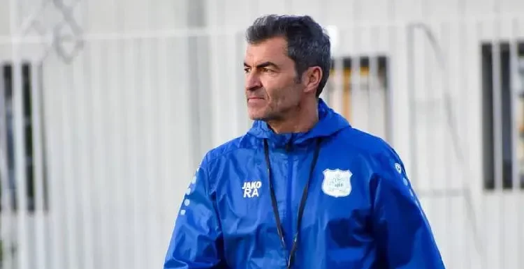 المغرب الفاسي يعين البرتغالي روي ألميدا مدربا للفريق الأول